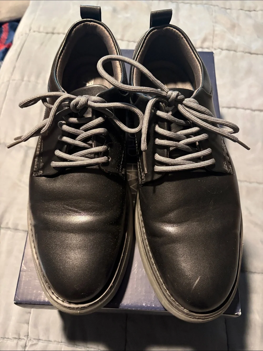 Men's Black Leather Derby Shoes with Gray Laces